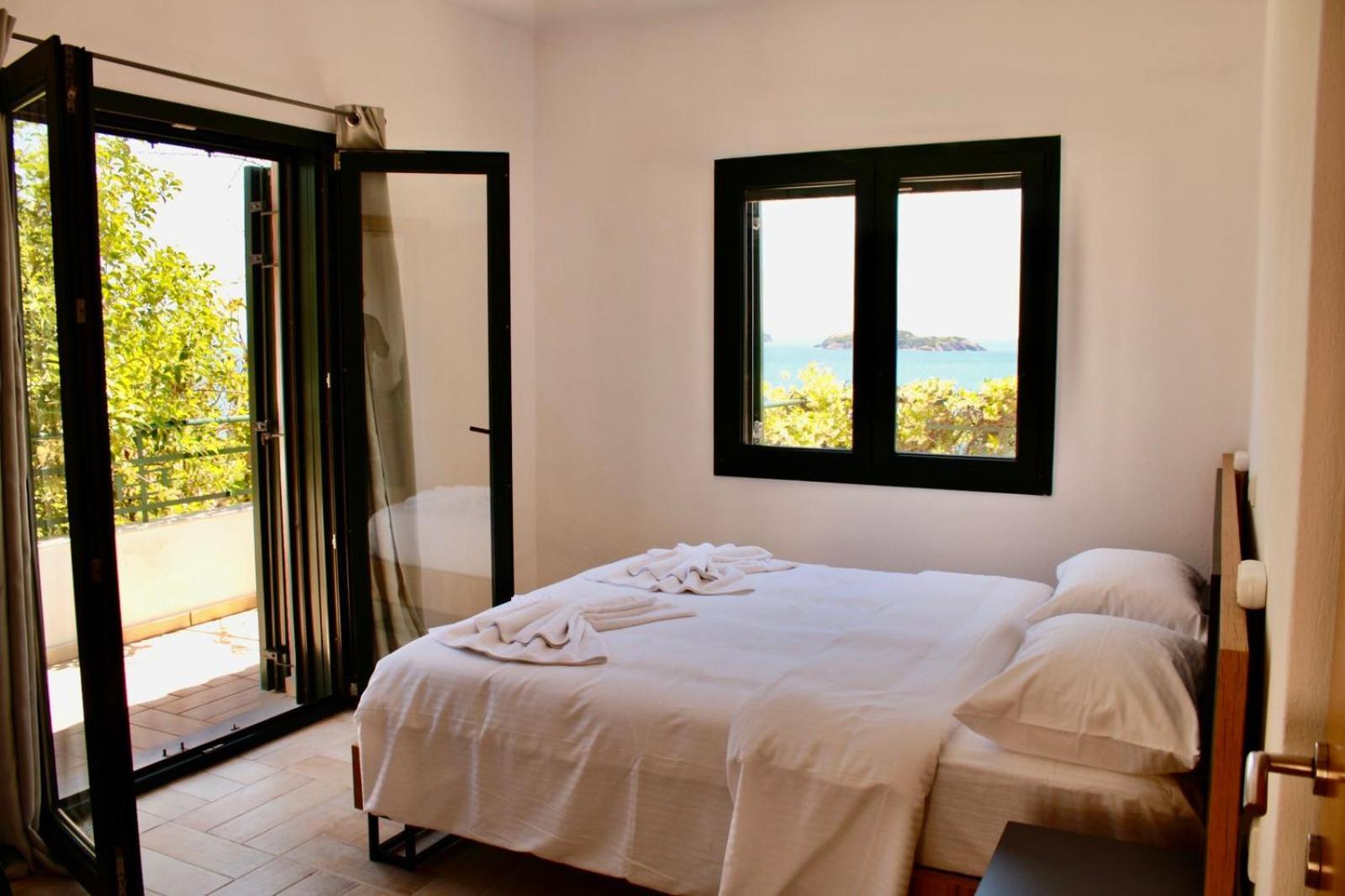 Aparthotel Helen'S 11 Boutique Achladies  Esterno foto