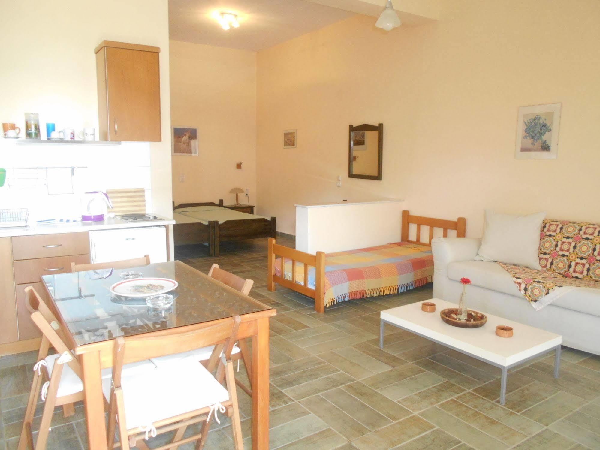 Aparthotel Helen'S 11 Boutique Achladies  Esterno foto