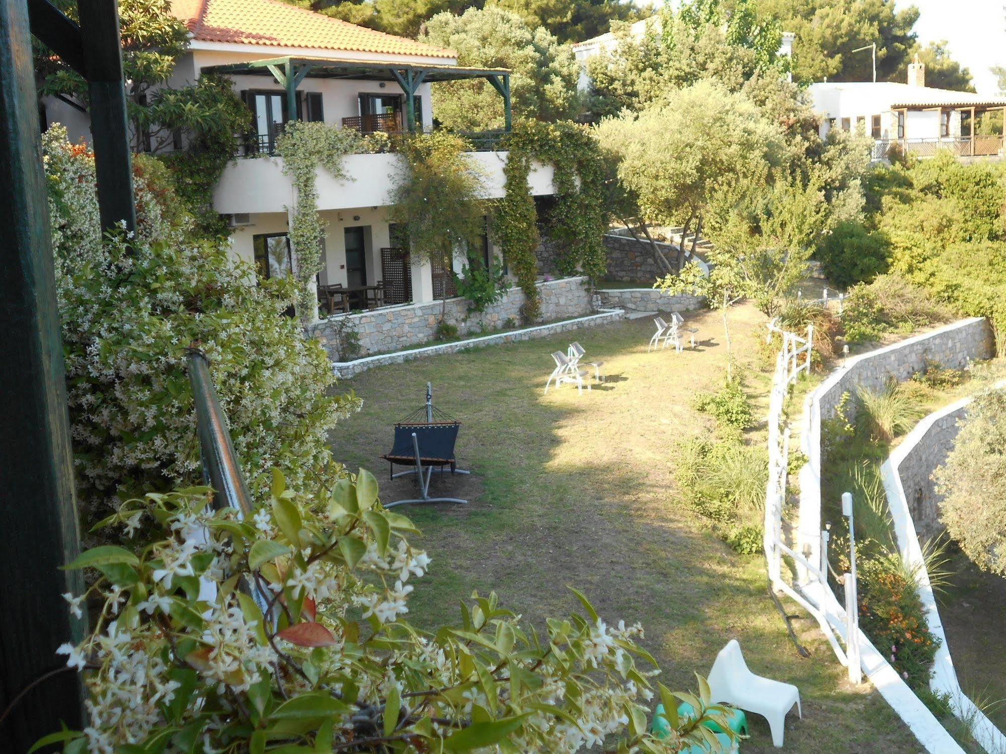 Aparthotel Helen'S 11 Boutique Achladies  Esterno foto